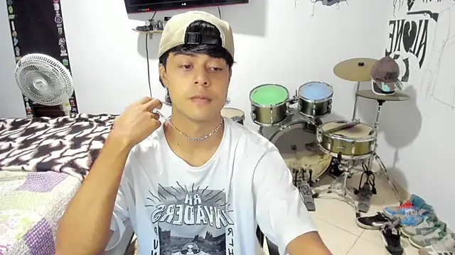 Zack falcon online show from October 30, 2025, 3:19 am