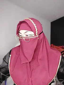 Hana    online show from April 6, 2026, 4:46 am