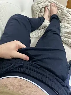 Snapshot of okanist chatting on January 26, 2025, 12:05 am okanist online show from January 26, 2025, 12:05 am