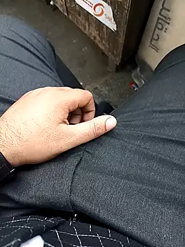 Snapshot of witchhunter1 chatting on October 15, 2025, 1:06 am witchhunter1 online show from October 15, 2025, 1:06 am