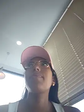 SheenaBrooke online show from February 12, 2026, 5:24 am