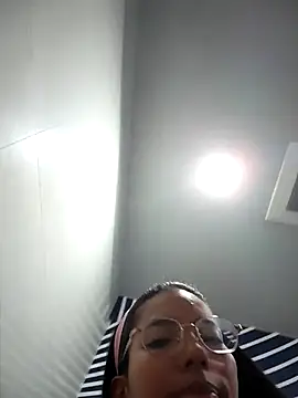 Snapshot of SheenaBrooke chatting on March 14, 2026, 5:02 am SheenaBrooke online show from March 14, 2026, 5:02 am