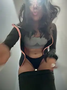 Snapshot of SheenaBrooke chatting on March 26, 2026, 5:02 am SheenaBrooke online show from March 26, 2026, 5:02 am