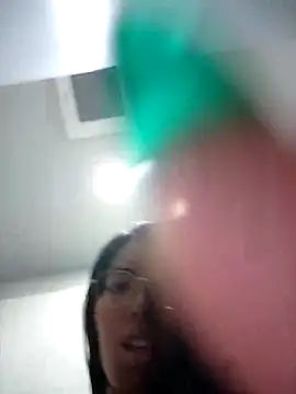 Snapshot of SheenaBrooke chatting on April 15, 2026, 4:52 am SheenaBrooke online show from April 15, 2026, 4:52 am