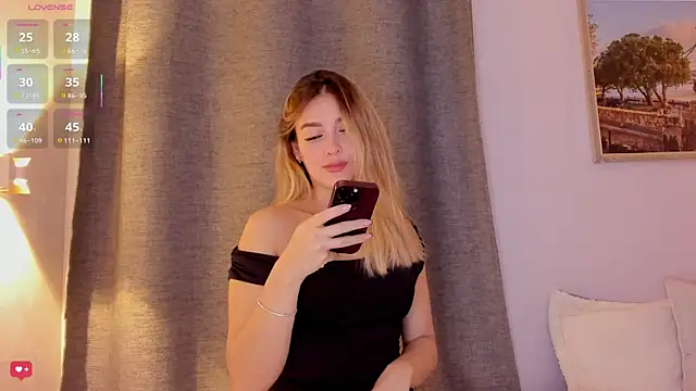 Assh lee  online show from November 25, 2025, 1:44 pm