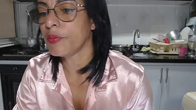 kateleyagrey online show from November 30, 2025, 12:20 pm