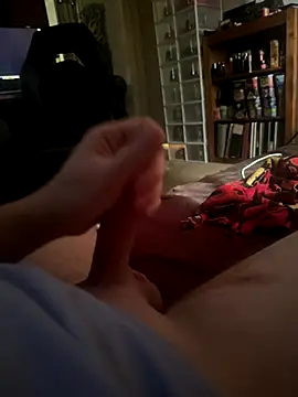 whitestroker online show from October 23, 2025, 5:23 pm