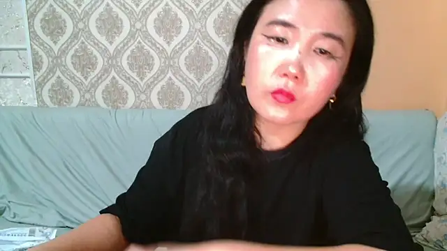 Snapshot of Bet_Lu chatting on February 22, 2025, 12:19 pm Bet Lu online show from February 22, 2025, 12:19 pm
