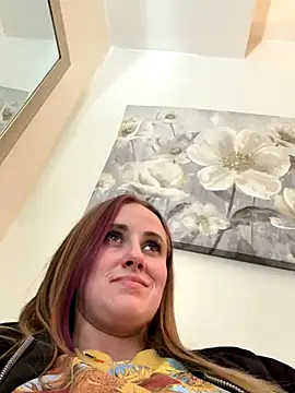 ClumsyLink online show from January 9, 2026, 4:04 am