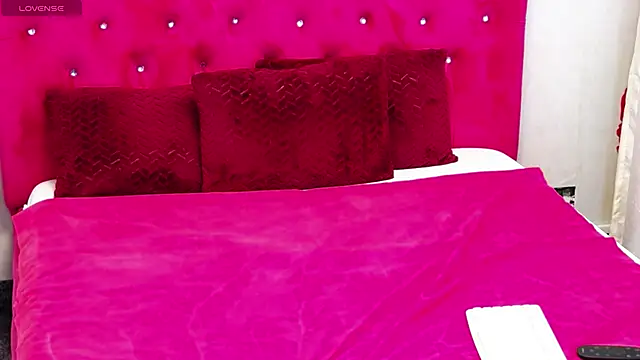 Snapshot of TinaMaay chatting on December 12, 2024, 7:30 am TinaMaay online show from December 12, 2024, 7:30 am