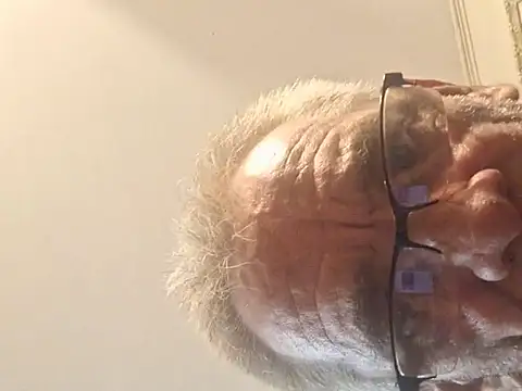 Snapshot of highstepper500 chatting on September 19, 2025, 4:07 pm highstepper500 online show from September 19, 2025, 4:07 pm