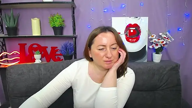 Abby Taylorr online show from March 13, 2025, 10:15 am