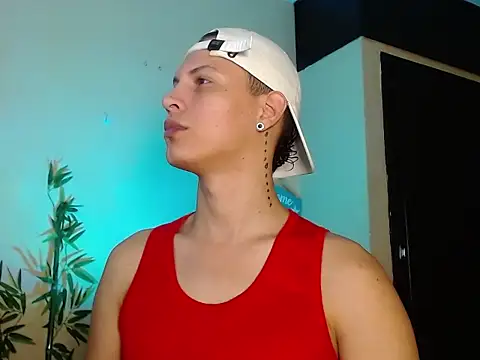 Snapshot of DavidNeill chatting on December 23, 2024, 2:39 pm DavidNeill online show from December 23, 2024, 2:39 pm