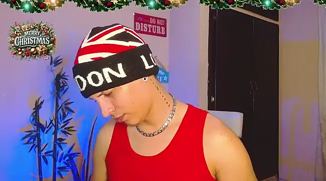 Snapshot of DavidNeill chatting on December 24, 2024, 8:38 pm DavidNeill online show from December 24, 2024, 8:38 pm