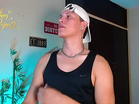 Snapshot of DavidNeill chatting on December 31, 2024, 1:36 am DavidNeill online show from December 31, 2024, 1:36 am