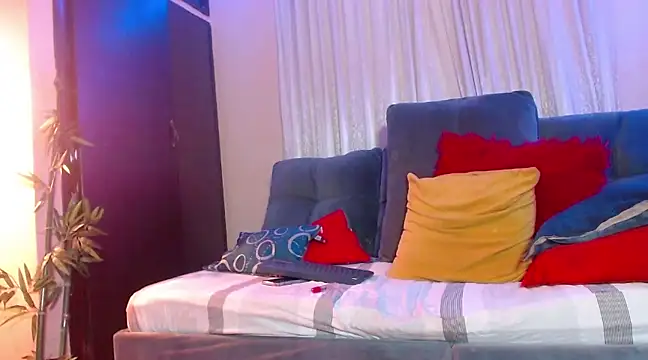 Snapshot of DavidNeill chatting on March 22, 2025, 8:40 am DavidNeill online show from March 22, 2025, 8:40 am