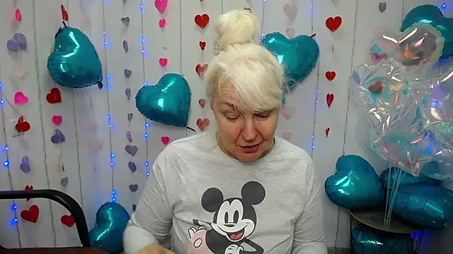 BlondyLeeBest online show from February 1, 2025, 7:34 pm