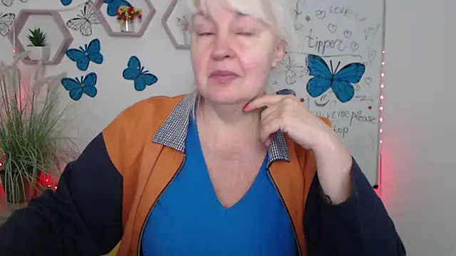 BlondyLeeBest online show from March 17, 2025, 7:15 pm