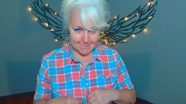 Snapshot of BlondyLeeBest chatting on May 30, 2026, 6:27 pm BlondyLeeBest online show from May 30, 2026, 6:27 pm