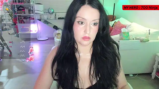 Snapshot of Vesaaa chatting on September 18, 2025, 4:25 am Vesaaa online show from September 18, 2025, 4:25 am