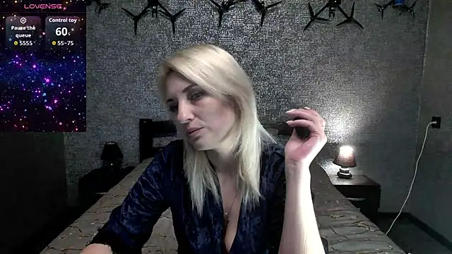 Snapshot of annagreeneyess chatting on October 17, 2025, 12:08 pm annagreeneyess online show from October 17, 2025, 12:08 pm