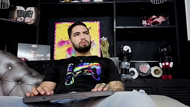 matteosantos online show from September 26, 2025, 11:36 am