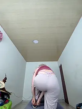 Snapshot of sexymarilyncolombia chatting on March 10, 2025, 12:37 pm sexymarilyncolombia online show from March 10, 2025, 12:37 pm