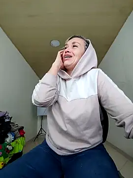 Snapshot of sexymarilyncolombia chatting on March 17, 2025, 12:25 pm sexymarilyncolombia online show from March 17, 2025, 12:25 pm