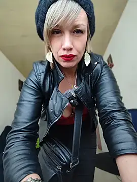 Snapshot of sexymarilyncolombia chatting on March 13, 2026, 2:45 pm sexymarilyncolombia online show from March 13, 2026, 2:45 pm