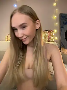 MariaTull online show from December 16, 2025, 5:51 pm