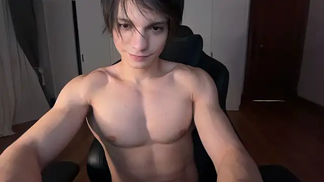 Snapshot of SasukeUhchiaa chatting on December 14, 2025, 2:39 am SasukeUhchiaa online show from December 14, 2025, 2:39 am