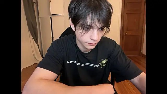 Snapshot of SasukeUhchiaa chatting on December 22, 2025, 5:59 am SasukeUhchiaa online show from December 22, 2025, 5:59 am