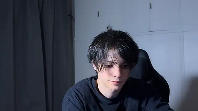 Snapshot of SasukeUhchiaa chatting on February 3, 2026, 1:15 am SasukeUhchiaa online show from February 3, 2026, 1:15 am