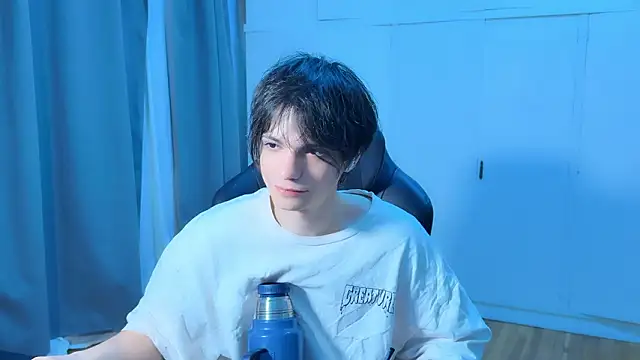 Snapshot of SasukeUhchiaa chatting on February 9, 2026, 1:31 am SasukeUhchiaa online show from February 9, 2026, 1:31 am