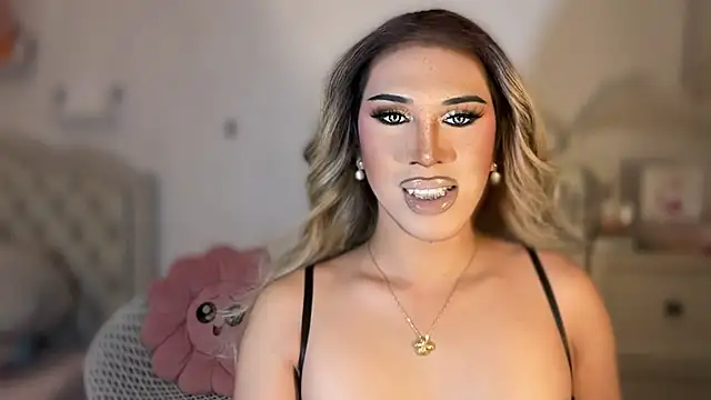 Ts glamxxxx online show from October 28, 2025, 2:04 am