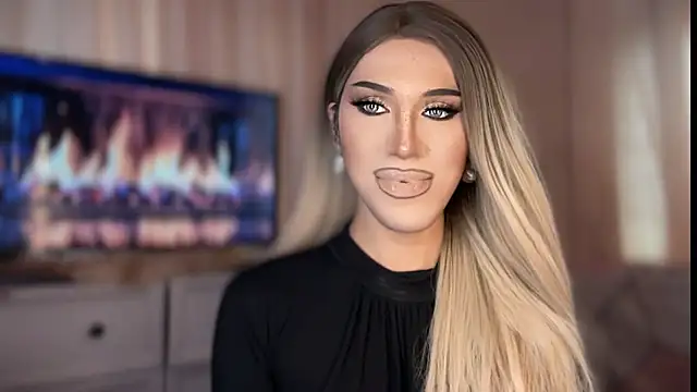 Ts glamxxxx online show from April 13, 2026, 5:24 am