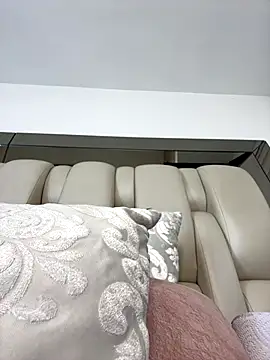 Snapshot of ALISSON_FOXXX1 chatting on December 17, 2025, 12:55 pm ALISSON FOXXX1 online show from December 17, 2025, 12:55 pm