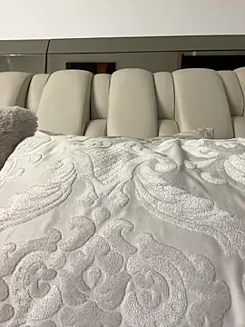 Snapshot of ALISSON_FOXXX1 chatting on January 5, 2026, 10:57 pm ALISSON FOXXX1 online show from January 5, 2026, 10:57 pm