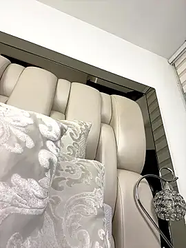 Snapshot of ALISSON_FOXXX1 chatting on January 7, 2026, 10:56 pm ALISSON FOXXX1 online show from January 7, 2026, 10:56 pm