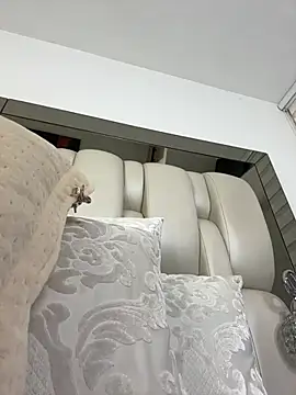 Snapshot of ALISSON_FOXXX1 chatting on January 14, 2026, 10:58 pm ALISSON FOXXX1 online show from January 14, 2026, 10:58 pm