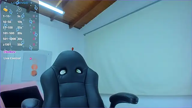 AlessiaMarcu- online show from March 17, 2025, 7:24 am