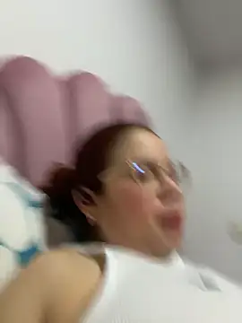 Lucyklein2022 online show from March 22, 2026, 5:00 am