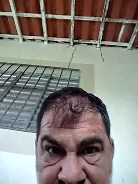 Peludo173317 online show from April 27, 2026, 6:39 pm