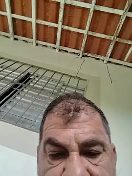 Peludo173317 online show from May 28, 2026, 6:49 pm