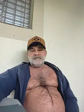 Peludo173317 online show from June 25, 2026, 6:45 pm