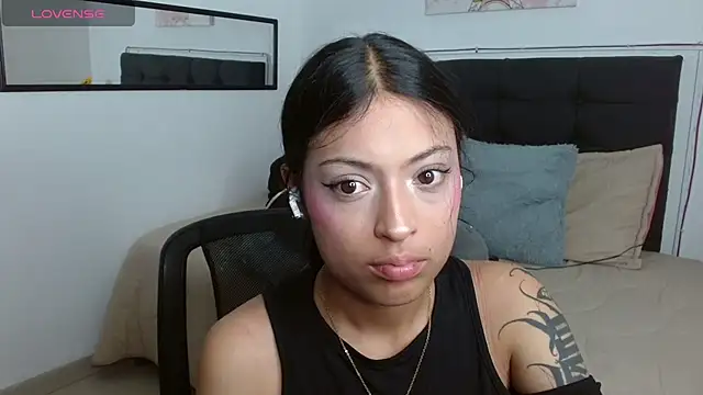 Snapshot of vaness_weet chatting on June 30, 2026, 8:32 pm vaness weet online show from June 30, 2026, 8:32 pm