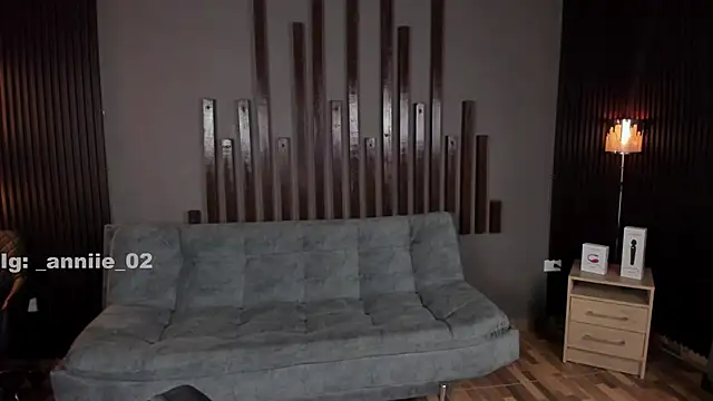 annie barozzi online show from February 25, 2025, 4:42 pm