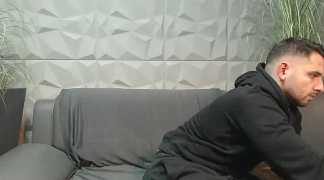 Antoniodiamond online show from December 13, 2024, 8:04 pm