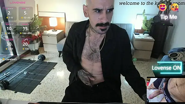 kaiser679  online show from April 15, 2026, 7:58 pm