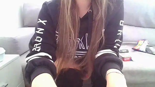 Snapshot of Sexymiss26 chatting on January 7, 2025, 2:08 pm Sexymiss26 online show from January 7, 2025, 2:08 pm